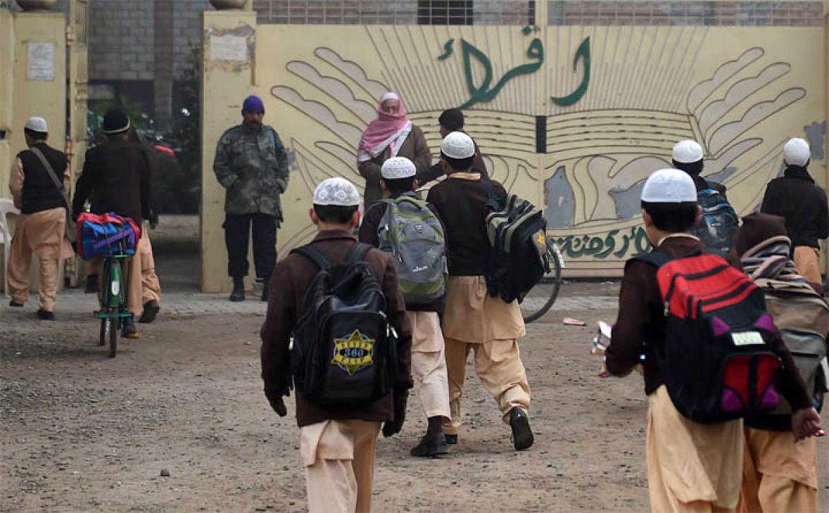 Pak hangs 4 Peshawar school attack terrorists